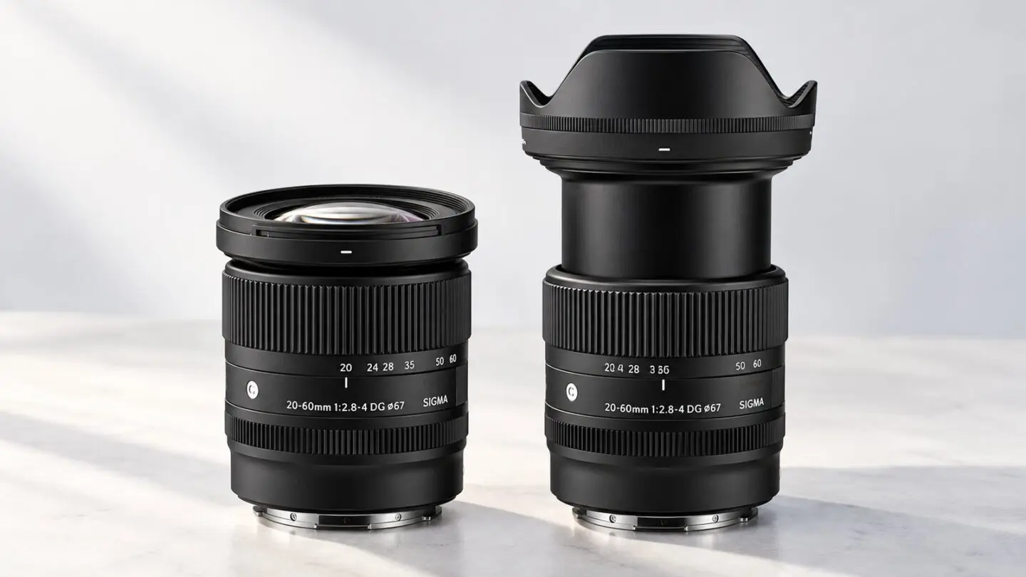 SIGMA 20-60mm F2.8-4 DGの収納状態とズーム時の鏡筒の伸びを並べたイメージ